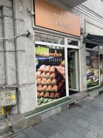 Decorare cu autocolant printat spatiu comercial, printare autocolant