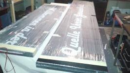 Reclama dinMdf frezat cu litere din plexic