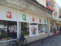 Inscriptionari personalizate autocolant vitrina magazin - autocolant cluj - autocolant geam personalizat - autocolant pentru geamuri - Print Autocolant Geam 